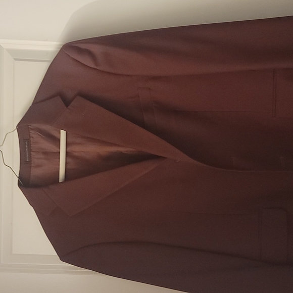 Men 3, Piece very nice burgundy Suit. FATHER'S DAY OR PROM!! - Picture 4 of 15